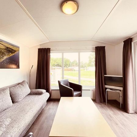 Hotel Regenbogen Suhrendorf à Ummanz Extérieur photo